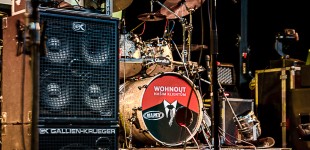 001 Happening s B&aacute;rou &Scaron;pot&aacute;kovou   Tři Sestry, Wohnout W3S Tour